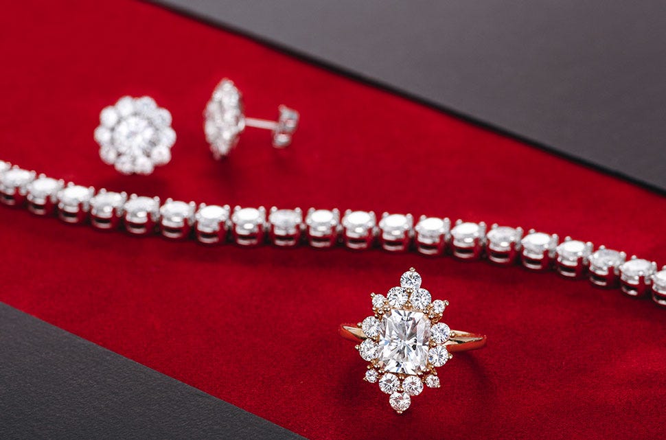 How Moissanite Can Help Your Red-Carpet Style Shine