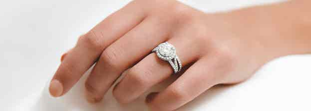 Moissanite engagement rings